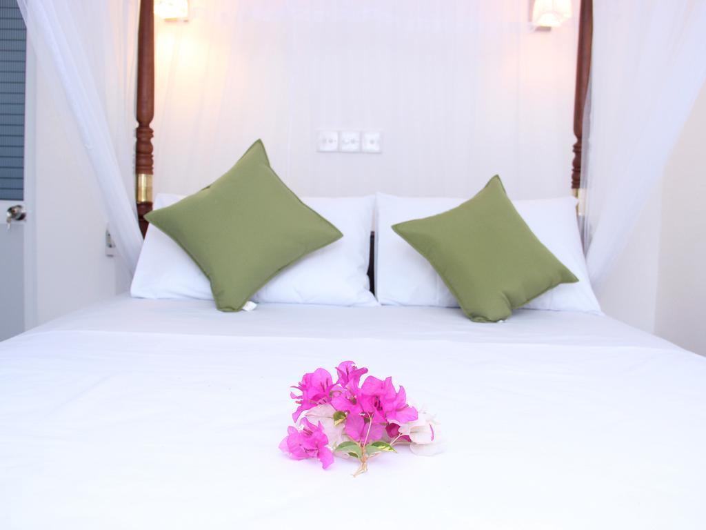 Sooriya Sewana Guest House Banduramulla Phòng bức ảnh